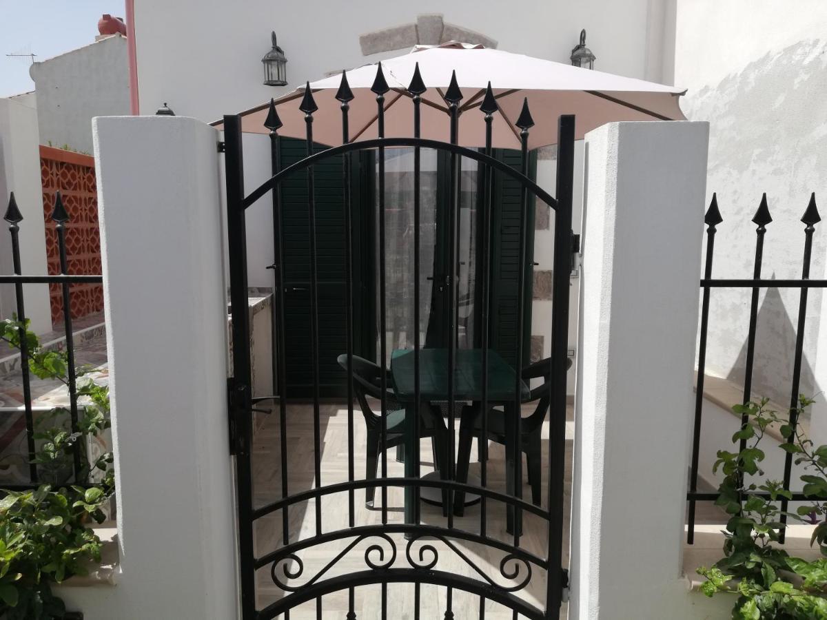 A Ca Da Chidedda Villa Carloforte  Exteriör bild